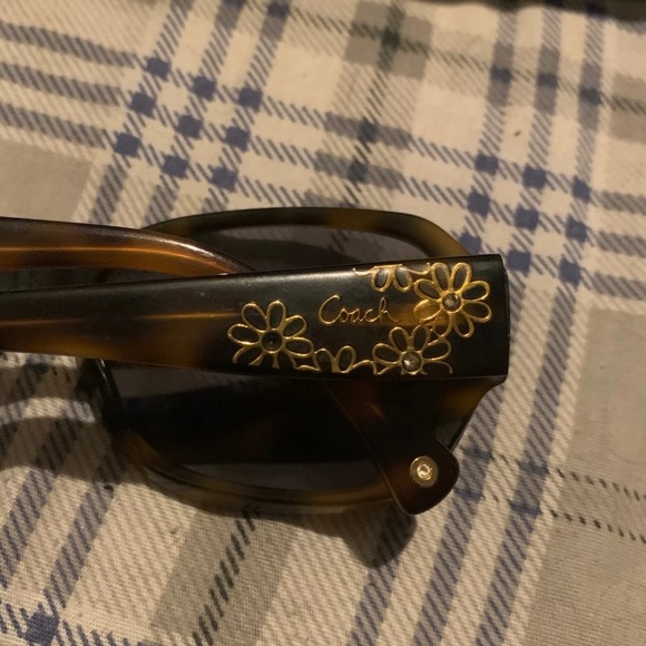 Coach sunglasses- brown main image 2